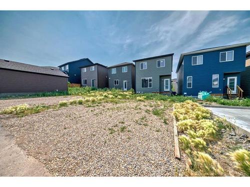 22 Amblehurst Way Nw, Calgary, AB - Outdoor