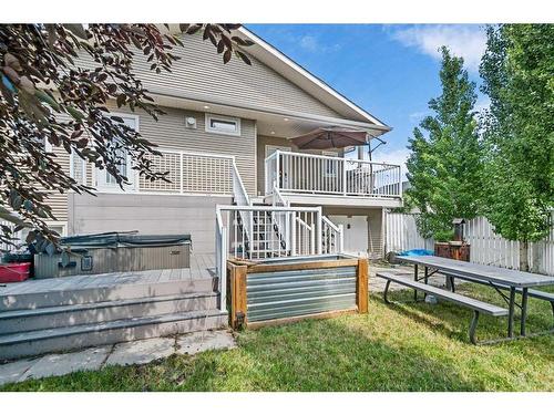 27 Ratcliffe Street, Red Deer, AB - Outdoor With Exterior