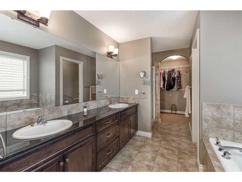 1026 Williamstown Boulevard Nw, Airdrie, AB - Indoor Photo Showing Bathroom