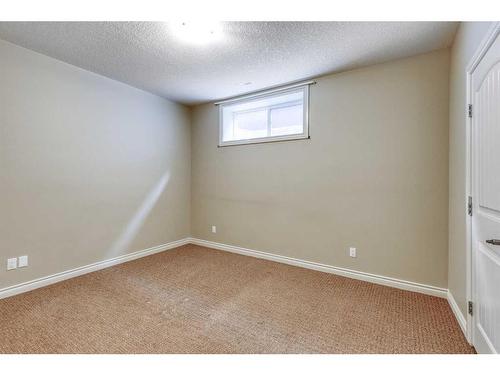 1026 Williamstown Boulevard Nw, Airdrie, AB - Indoor Photo Showing Other Room