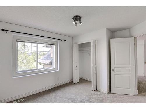 133 Evergreen Plaza Sw, Calgary, AB - Indoor