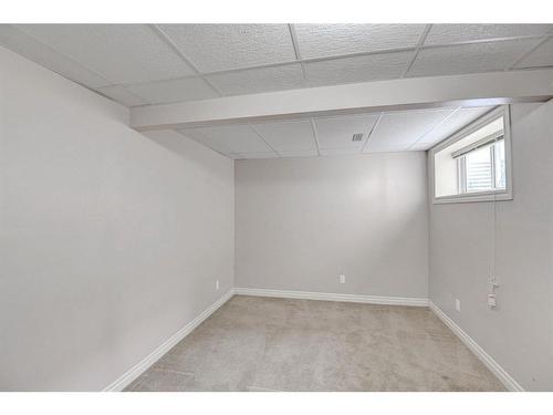 133 Evergreen Plaza Sw, Calgary, AB - Indoor Photo Showing Other Room