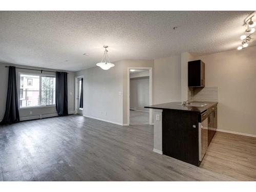 1335-81 Legacy Boulevard Se, Calgary, AB - Indoor Photo Showing Kitchen