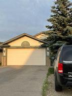 18 Hidden Valley Gate NW Calgary, AB T3A 5M1