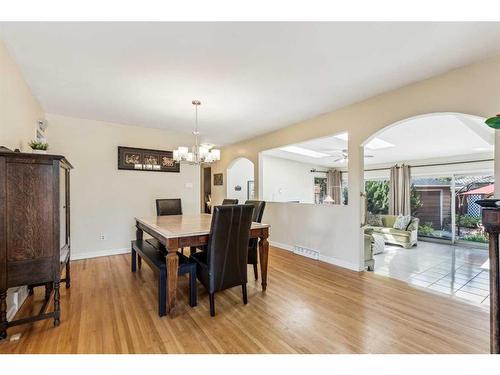 8247 4A Street Sw, Calgary, AB - Indoor Photo Showing Dining Room