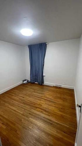 1402 4 Street Nw, Calgary, AB - Indoor Photo Showing Other Room