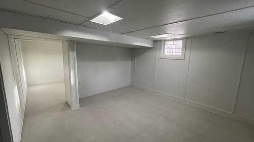 1402 4 Street Nw, Calgary, AB - Indoor Photo Showing Basement