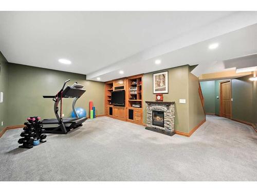 75 Schubert Hill Nw, Calgary, AB - Indoor Photo Showing Other Room