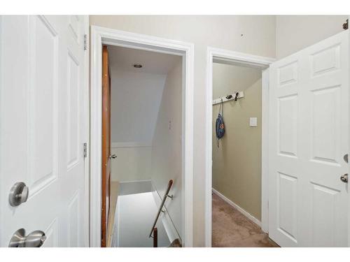 1604 16 Avenue Sw, Calgary, AB - Indoor Photo Showing Other Room