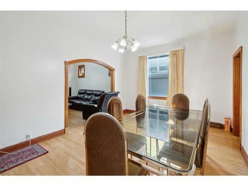 1604 16 Avenue Sw, Calgary, AB - Indoor Photo Showing Dining Room