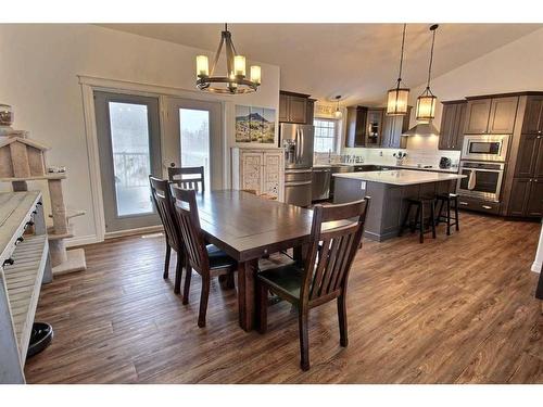 Sw 20-50-1 Sw 20-50-1-W4 Range, Blackfoot, AB - Indoor Photo Showing Dining Room