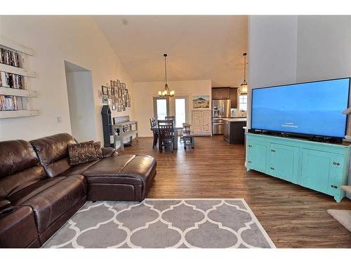 Sw 20-50-1 Sw 20-50-1-W4 Range, Blackfoot, AB - Indoor Photo Showing Living Room