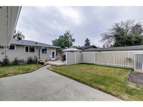 9519 2 Street Se, Calgary, AB - Outdoor