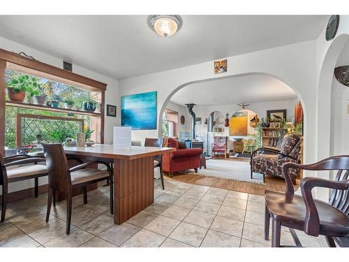 320 1St Avenue Nw, Diamond Valley, AB - Indoor Photo Showing Dining Room