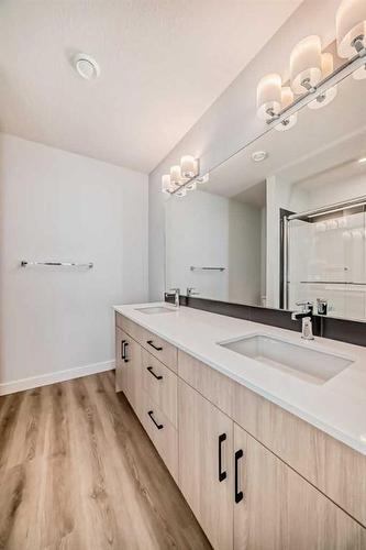 2405-55 Lucas Way, Calgary, AB - Indoor Photo Showing Bathroom