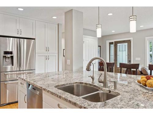 5715 20 Street Sw, Calgary, AB - Indoor Photo Showing Kitchen With Double Sink With Upgraded Kitchen