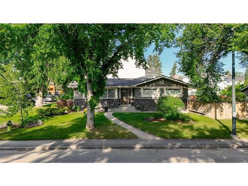 5715 20 Street Sw, Calgary, AB - Outdoor