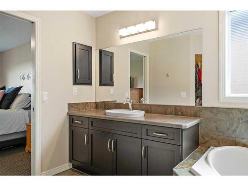 84 Sage Valley Park Nw, Calgary, AB - Indoor Photo Showing Bathroom