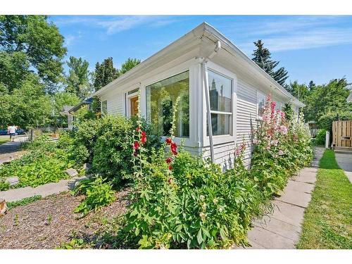 1814 3 Street Nw, Calgary, AB - Outdoor