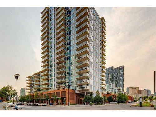 705-519 Riverfront Avenue Se, Calgary, AB - Outdoor With Facade