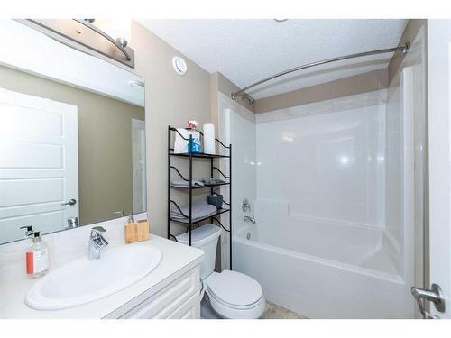 63 Cornerstone Passage Ne, Calgary, AB - Indoor Photo Showing Bathroom