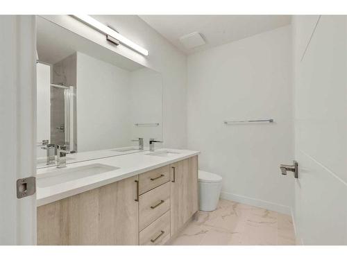 322 Sage Hill Circle Nw, Calgary, AB - Indoor Photo Showing Bathroom