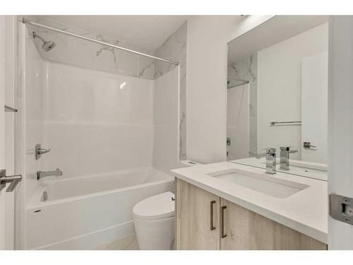 322 Sage Hill Circle Nw, Calgary, AB - Indoor Photo Showing Bathroom