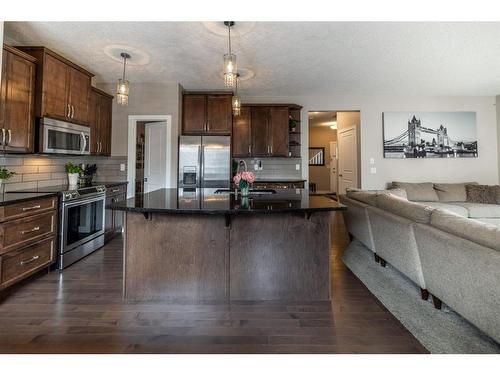 1362 Bayside Drive Sw, Airdrie, AB - Indoor Photo Showing Kitchen