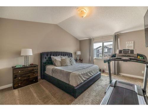 1362 Bayside Drive Sw, Airdrie, AB - Indoor Photo Showing Bedroom