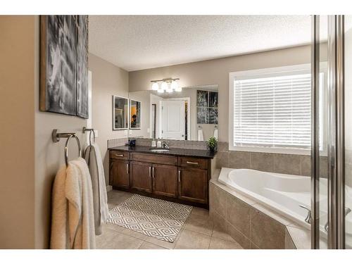 1362 Bayside Drive Sw, Airdrie, AB - Indoor Photo Showing Bathroom