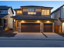 65 Rowmont Link NW Calgary, AB T3L 0J3