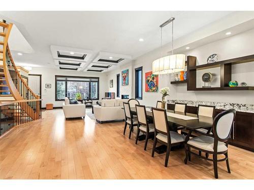 537 34A Street Nw, Calgary, AB - Indoor Photo Showing Dining Room