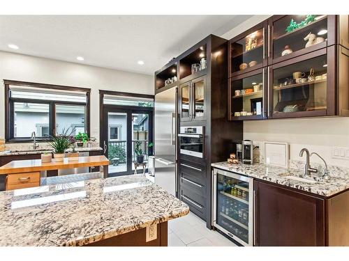 537 34A Street Nw, Calgary, AB - Indoor Photo Showing Kitchen With Upgraded Kitchen