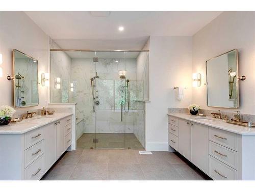 6914 Livingstone Drive Sw, Calgary, AB - Indoor Photo Showing Bathroom