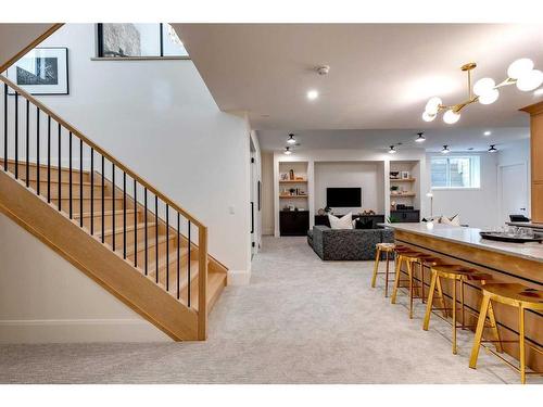 6914 Livingstone Drive Sw, Calgary, AB - Indoor Photo Showing Other Room