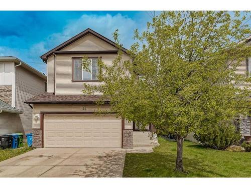 42 Evansford Grove Nw, Calgary, AB - Outdoor