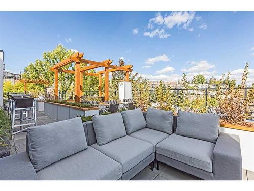 404-515 4 Avenue Ne, Calgary, AB - Outdoor With Deck Patio Veranda