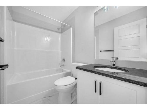 27 Amblefield Avenue Nw, Calgary, AB - Indoor Photo Showing Bathroom