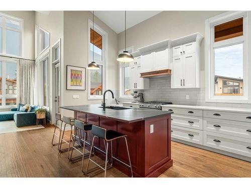 414 Stewart Creek Close, Canmore, AB - Indoor Photo Showing Kitchen