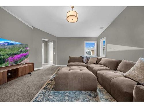 134 Red Sky Green Ne, Calgary, AB - Indoor Photo Showing Living Room