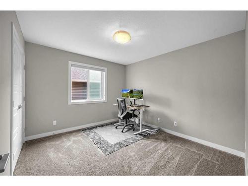 134 Red Sky Green Ne, Calgary, AB - Indoor Photo Showing Office