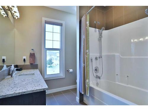 31 Sage Bank Place Nw, Calgary, AB - Indoor Photo Showing Bathroom