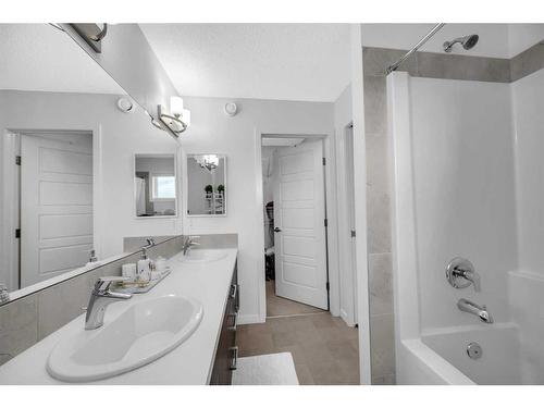 1564 Cornerstone Boulevard Ne, Calgary, AB - Indoor Photo Showing Bathroom