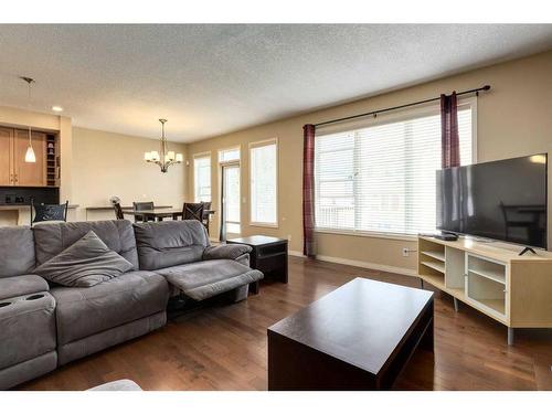 40 Copperstone Gate Se, Calgary, AB - Indoor Photo Showing Living Room