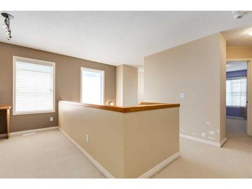 40 Copperstone Gate Se, Calgary, AB - Indoor Photo Showing Other Room