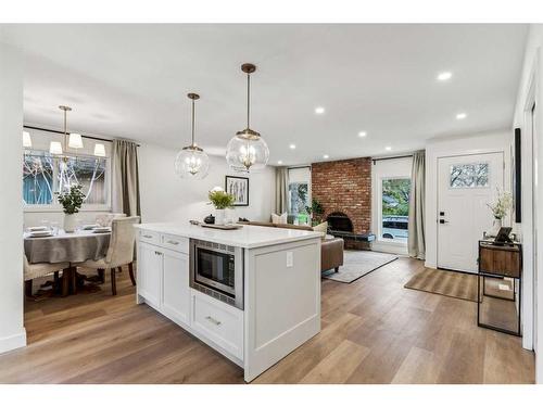 8223 4A Street Sw, Calgary, AB - Indoor Photo Showing Kitchen With Upgraded Kitchen