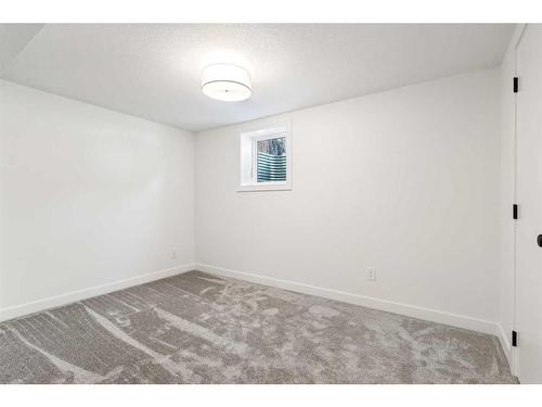 8223 4A Street Sw, Calgary, AB - Indoor Photo Showing Other Room