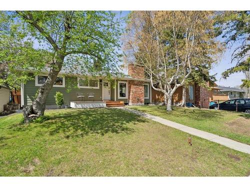 8223 4A Street Sw, Calgary, AB - Outdoor