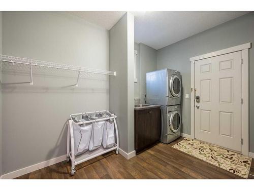 568 Evansborough Way Nw, Calgary, AB - Indoor Photo Showing Laundry Room