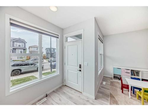 259 Aquila Way Nw, Calgary, AB - Indoor Photo Showing Kitchen